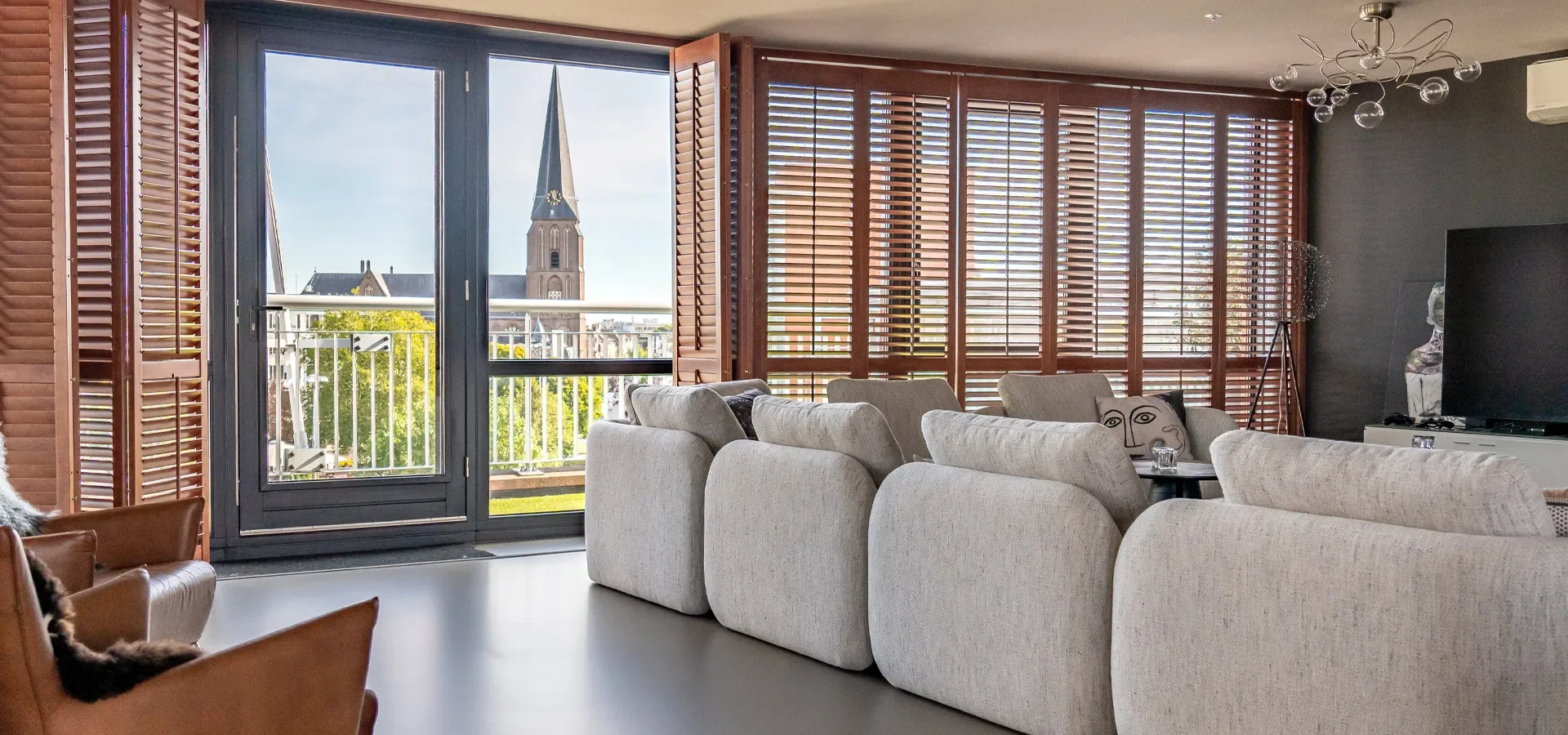 893-Penthouse_header.webp 893-Penthouse_header.webp